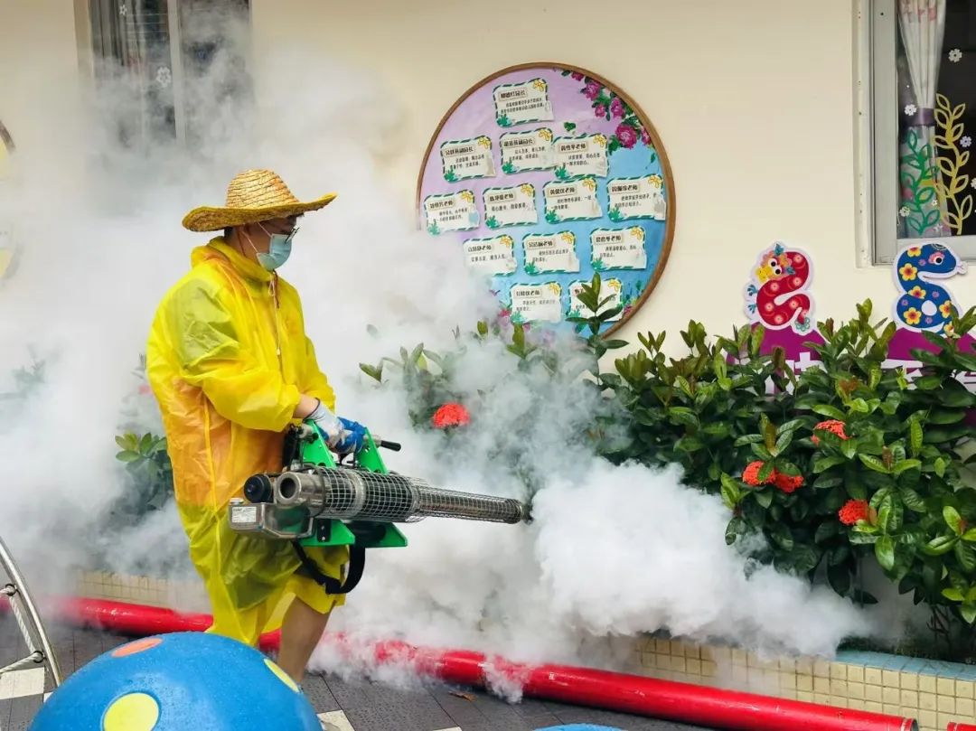 多措并举筑牢防线，全力守护师生健康