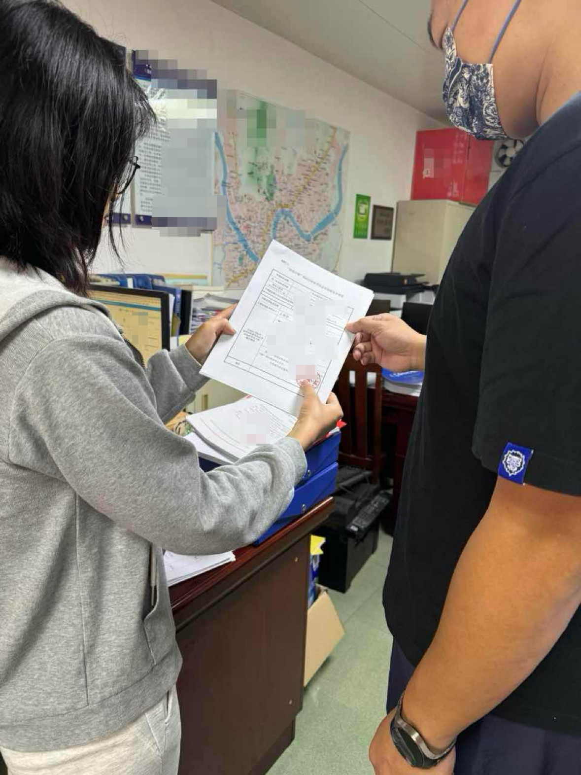 市城市管理综合执法局开展信用修复科普宣传