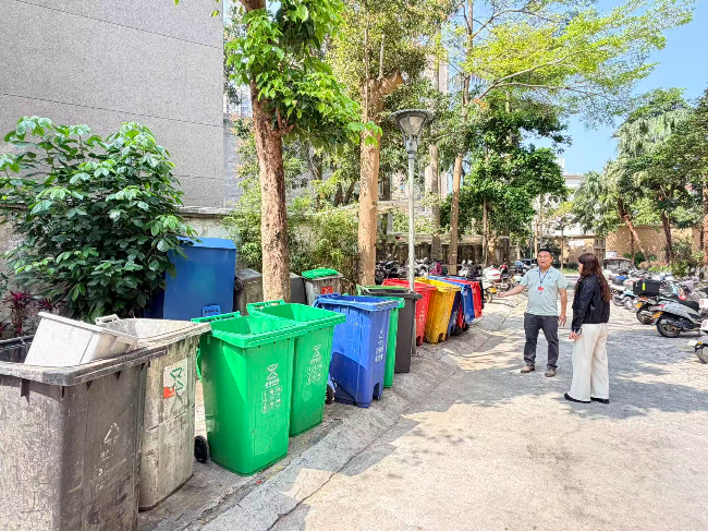 周末不停歇 攻坚不松劲——恩平住建局抓实“两清一灭” 筑牢卫生防控防线