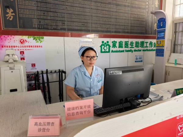 圣堂医院陈笑娟_副本.jpg