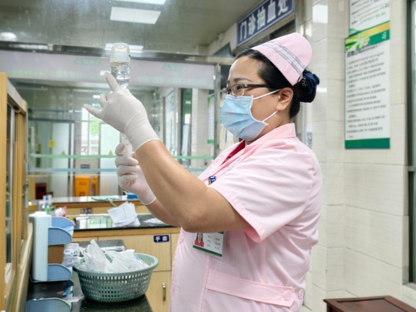 东安梁彩艺_副本.jpg