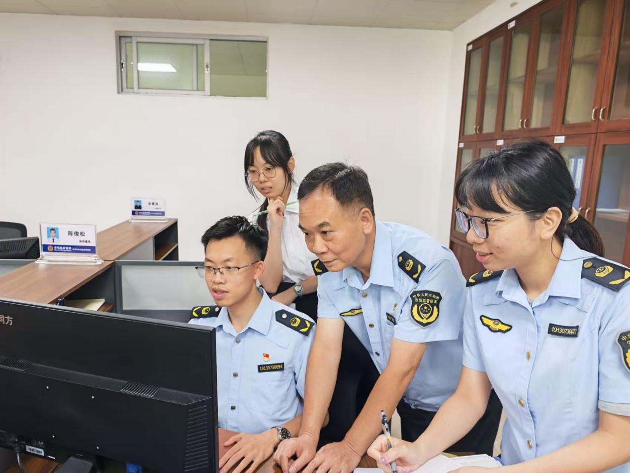 恩平市市场监管局深化“导师帮带制”为年轻干部成长“搭梯架桥”