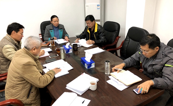 副本1学习研讨会议现场.jpg 副本1学习研讨会议现场.jpg