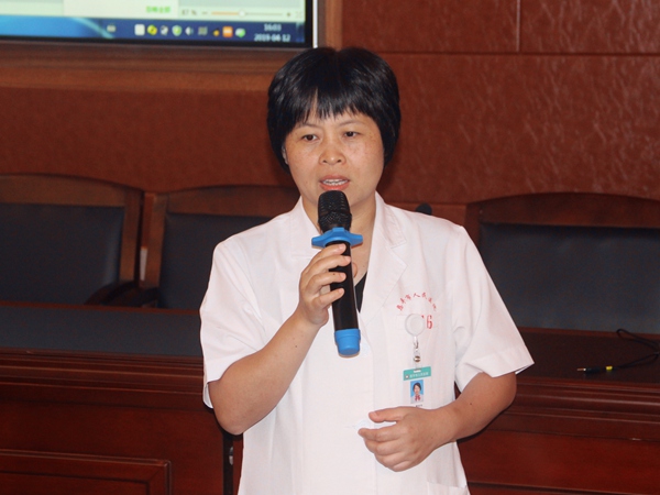 副本3.副院长甄妙平解答提问.jpg 副本3.副院长甄妙平解答提问.jpg