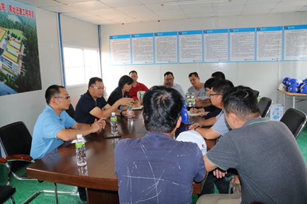 副本4、市委书记谢超武在座谈会上就项目建设工作提出了明确要求和指导意见.jpg 副本4、市委书记谢超武在座谈会上就项目建设工作提出了明确要求和指导意见.jpg