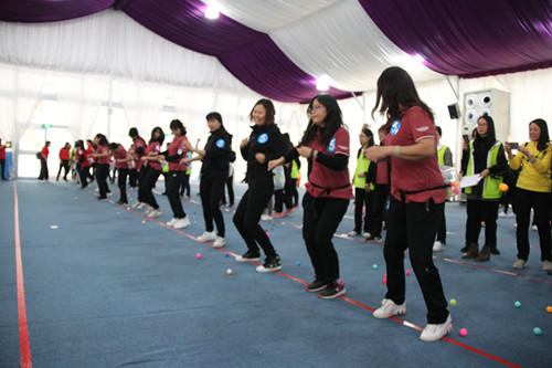 巾帼心向党 礼赞新中国