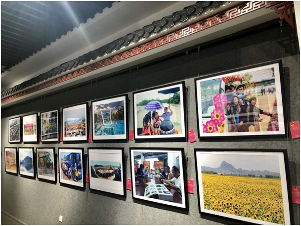 “金秋撷彩”恩平市庆祝新中国成立70周年书画摄影作品展.jpg