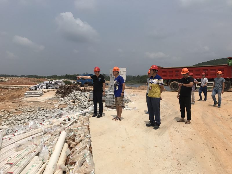 3-副局长班廷麒率队检查恒大泉都工地安全工作.jpg 3-副局长班廷麒率队检查恒大泉都工地安全工作.jpg