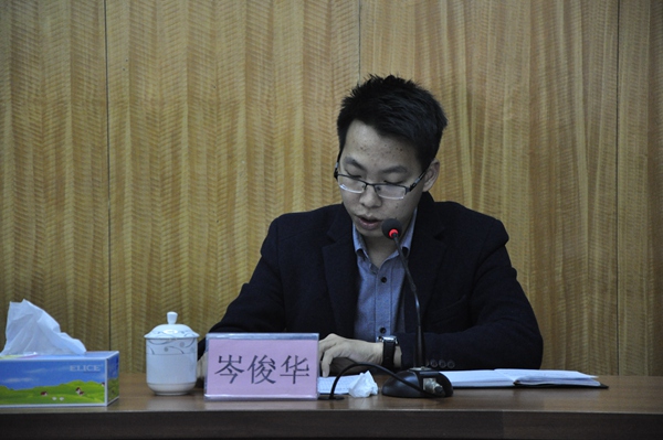 副本3市文明办主任岑俊华作讲话.jpg
