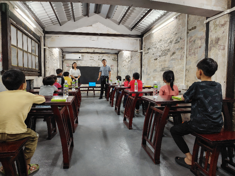 青少年学堂.jpg