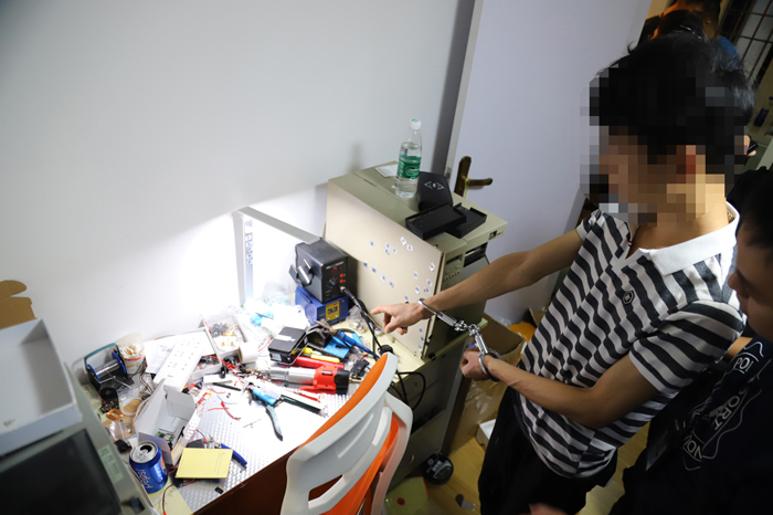 嫌疑人指认现场.JPG
