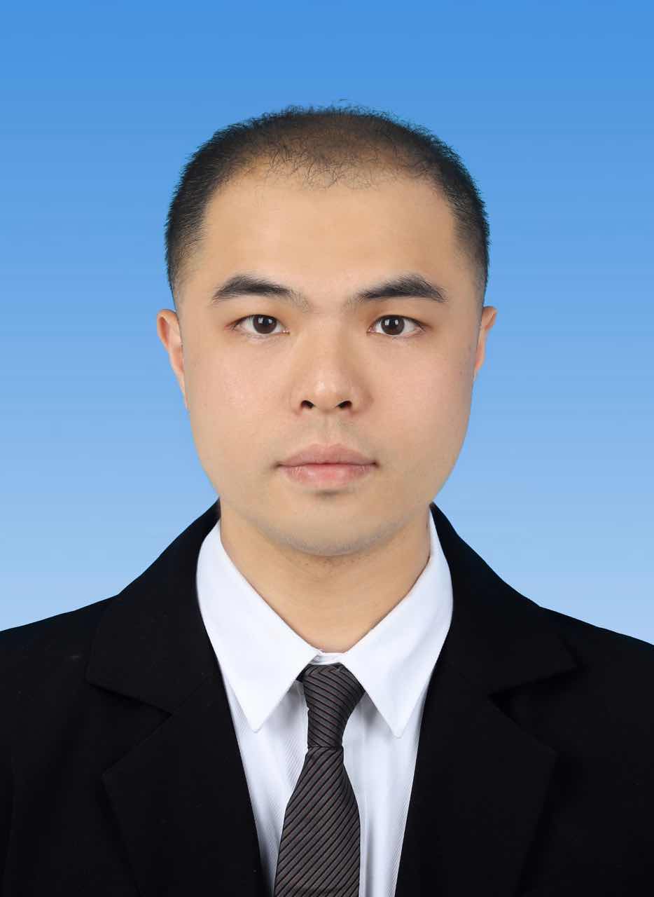 梁梓坤.jpg