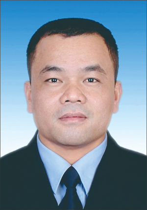 梁卫民（副镇长，派出所所长）.jpg