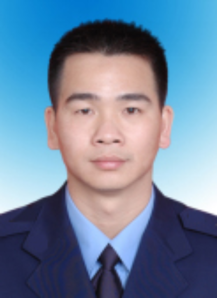 陈炎欣.jpg