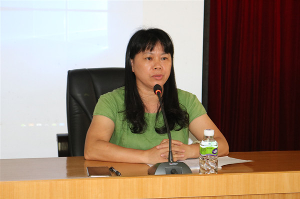 2.恩平市卫生健康局班子领导刘笑云讲话_副本.jpg